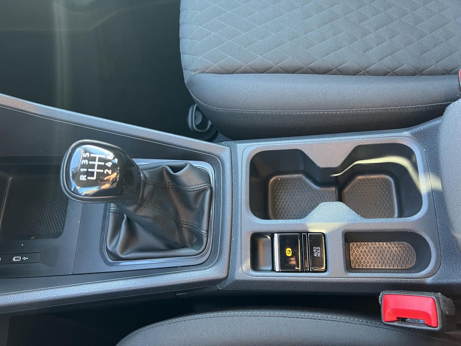 Caddy Life 1.5 TSI NAVI  Winter-Paket PDC v+h