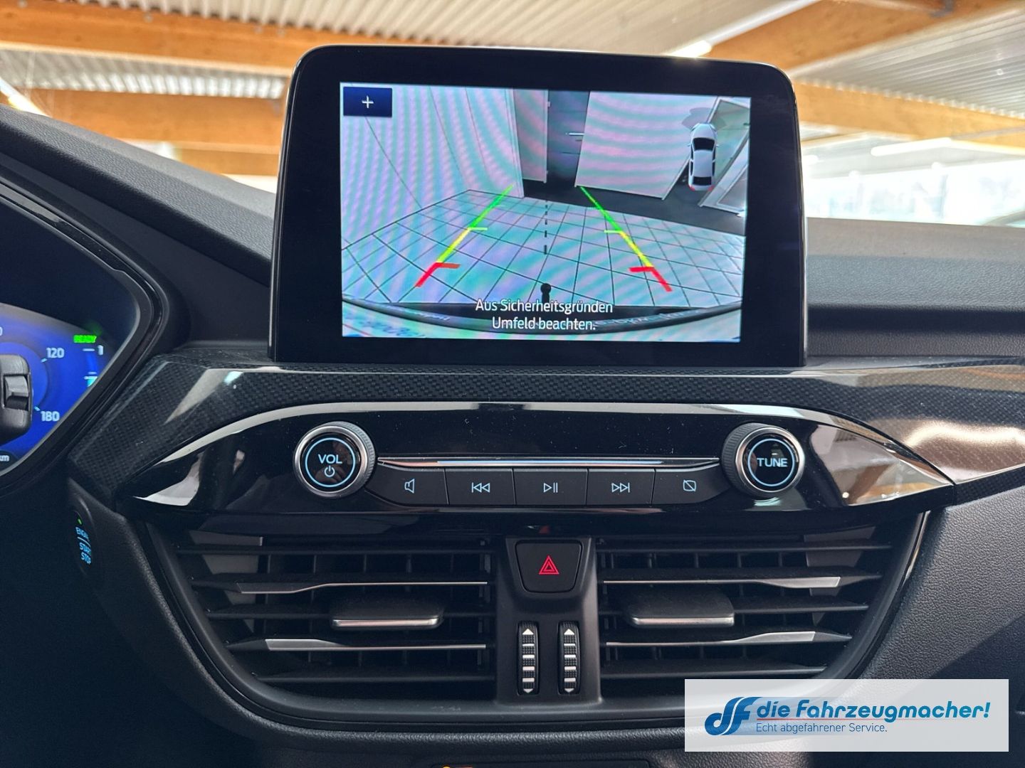 Fahrzeugabbildung Ford Kuga Plug-In Hybrid ST-Line X Navi Digitales Coc