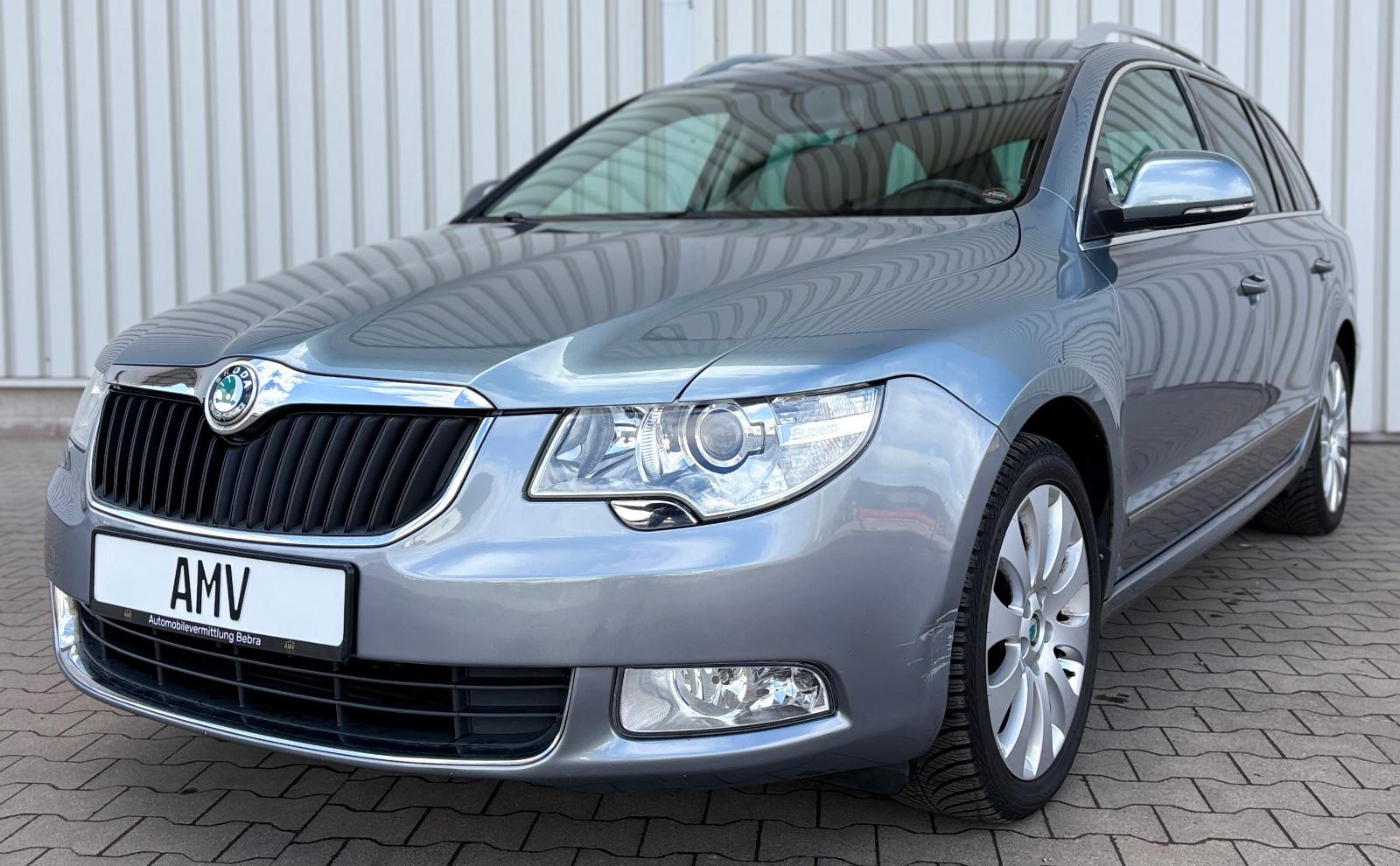 Skoda Superb Combi Elegance -Xenon-Leder-Memory Sitze