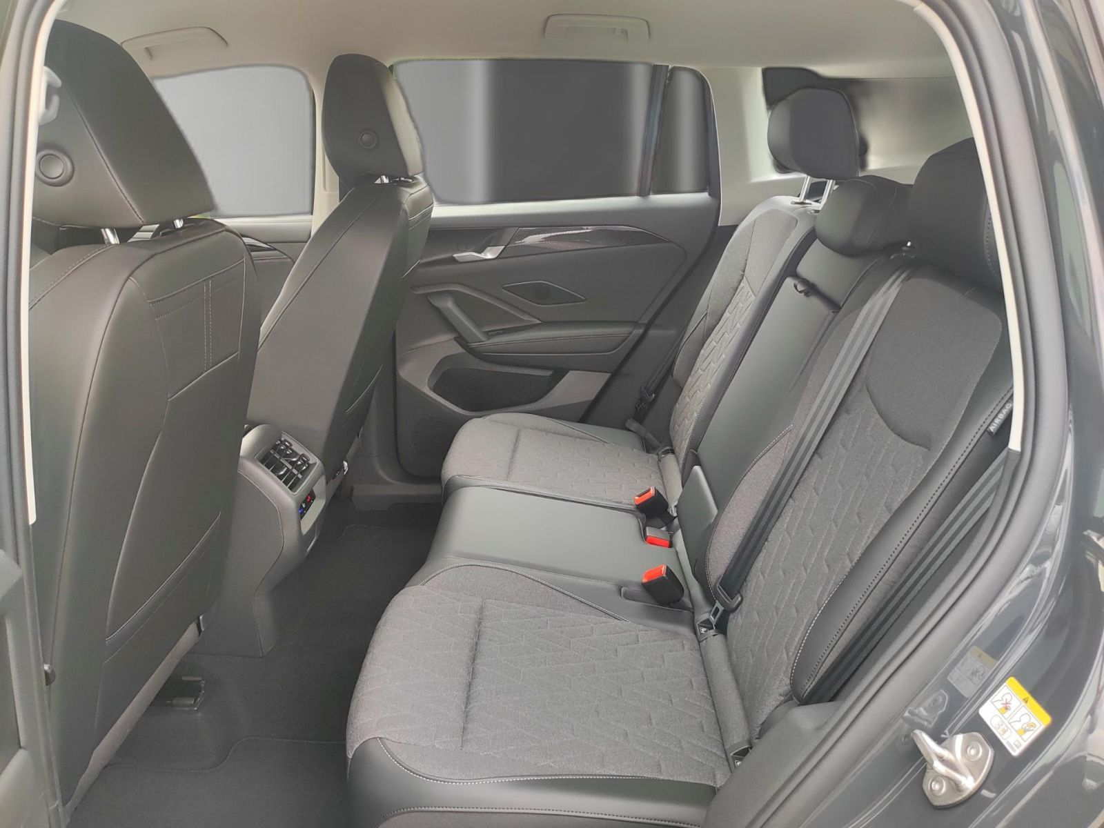 Volkswagen Tiguan - Bild 16