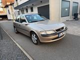 Opel Vectra B 1.6_16V Automatik  - Opel Vectra: B V6