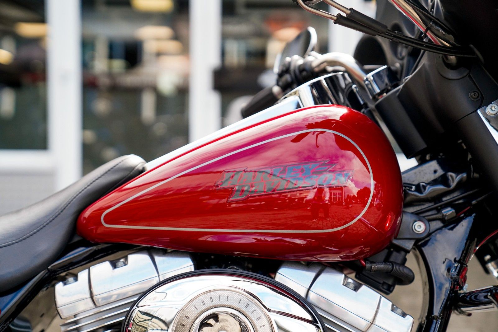 Fahrzeugabbildung Harley-Davidson FLHTP Electra Glide Twin Cam 96 - Sissybar -