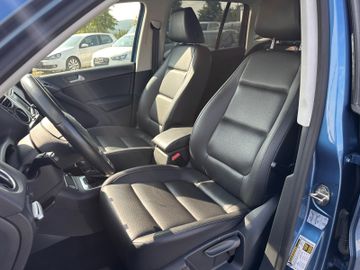 Volkswagen Tiguan - 10