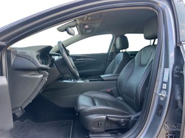 Opel Insignia - 9