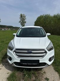 Ford Kuga - 1