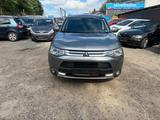 Mitsubishi Outlander 2.2 DI-D Instyle ClearTec 4WD*Tüv Neu* - Mitsubishi aus 2014