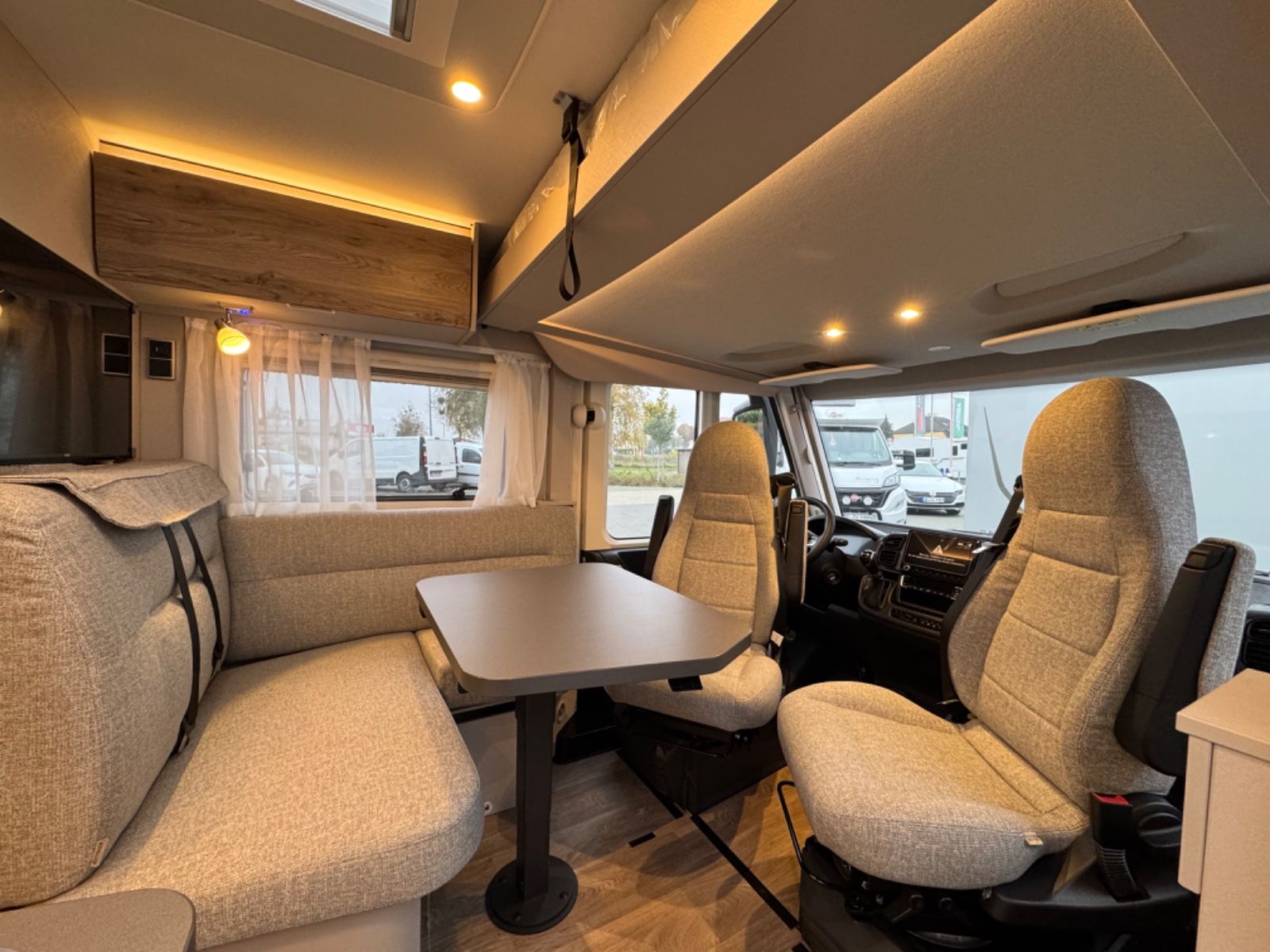Fahrzeugabbildung HYMER / ERIBA / HYMERCAR Exsis I 580 -Pure - 16.216€ Sparen!