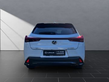 Lexus UX - 4