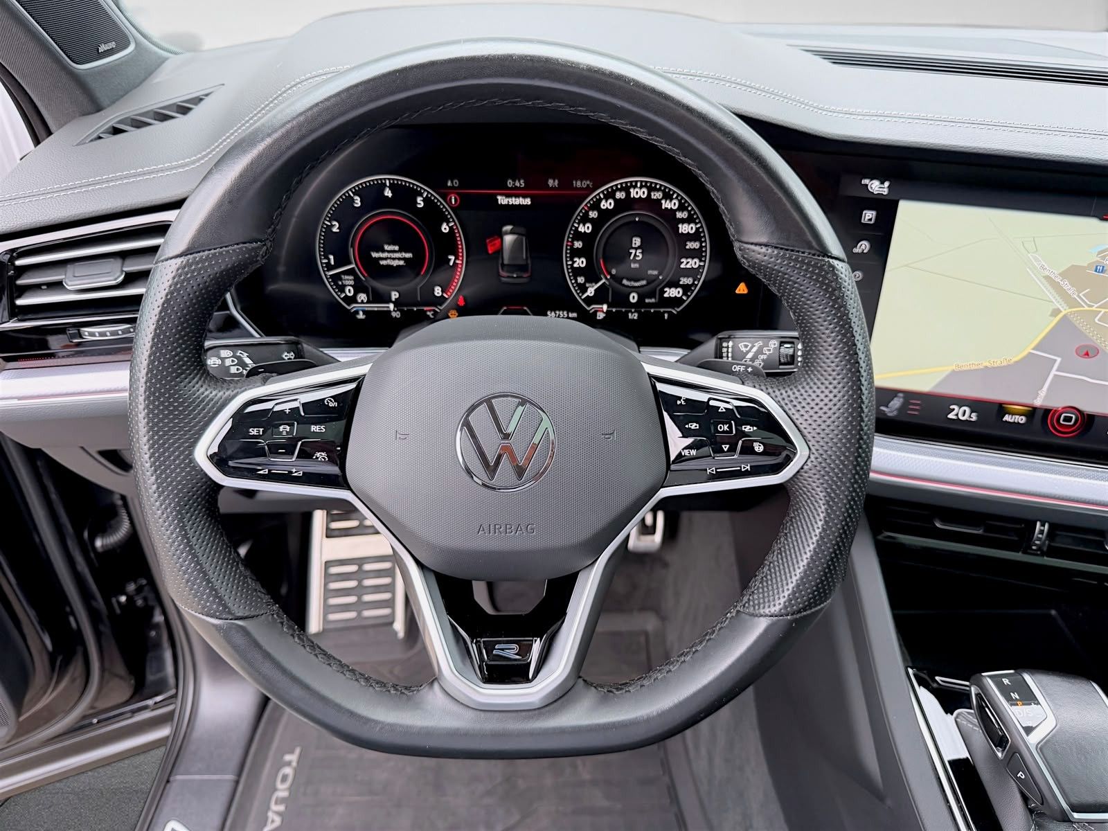 Volkswagen TOUAREG 3.0 TSI R-LINE PANO AHK LUFT 360° MATRIX foto 12