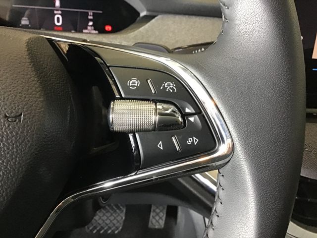 Fahrzeugabbildung Skoda Enyaq 60 Wärmepumpe/Navi/SHZ/Kamera/SOH-Zertifik