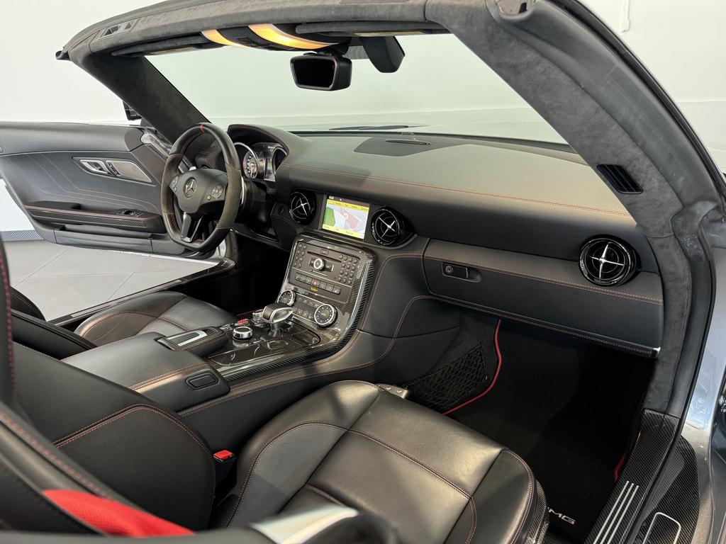 Mercedes-Benz SLS AMG