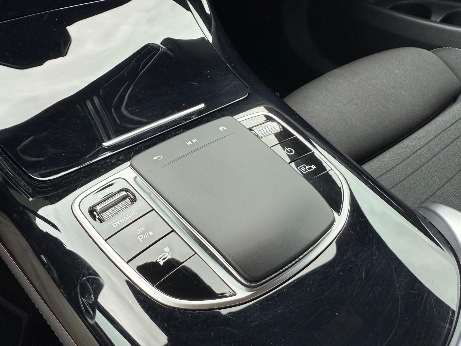 Mercedes-Benz EQC EQC 400 4Matic AHK