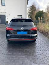 Volkswagen Touareg 3.0 V6 TDI 170kW 4MOTION Tiptronic - - gebrauchte VW Touareg aus dem Jahr 2019