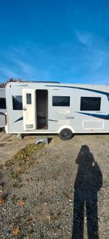 Caravelair 450 Antares Anniversaire - Offers matching your search criteria