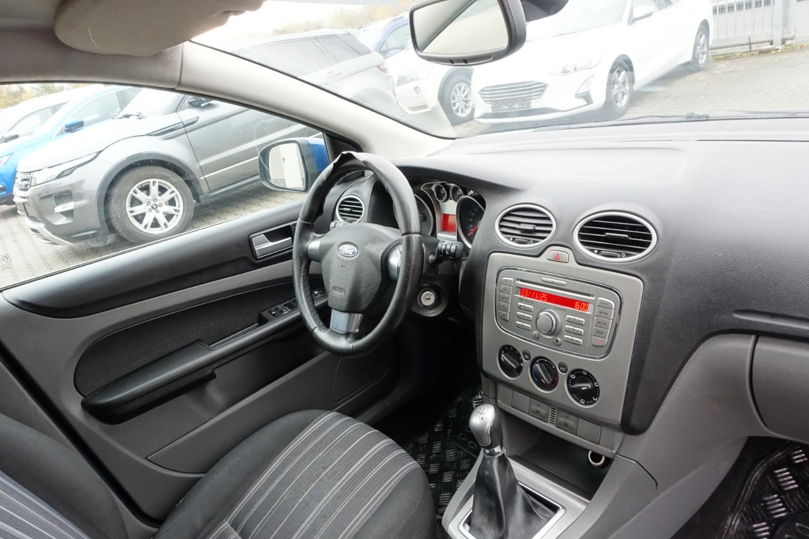 Ford Focus 2009 — photo 9