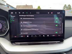 SKODA Combi 1.5 TSI mHEV_Selection_AHK_Frontscheibenh.