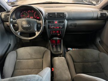 Audi A3 1.8  *Ambiente*Automatik*TÜV 0327*