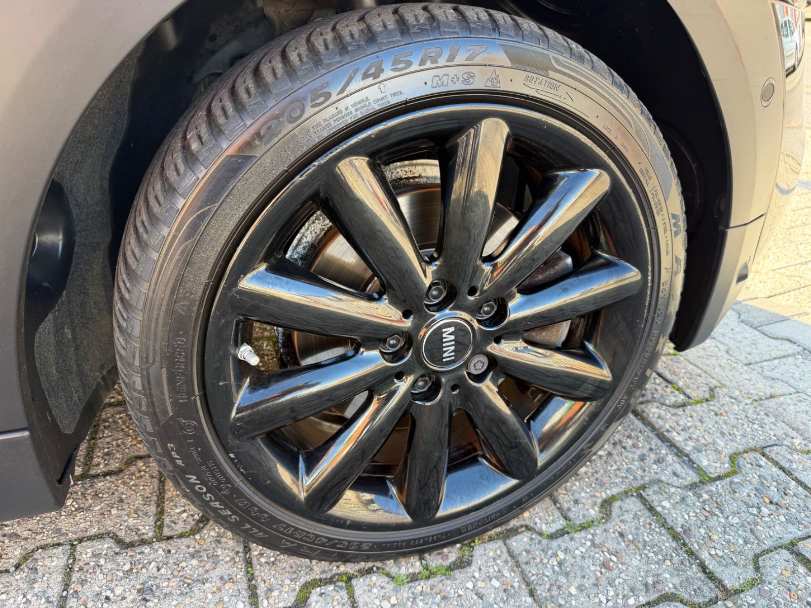 Fahrzeugabbildung MINI Cooper S Cabrio NAVI PDC LEDER H&K 1-HAND