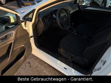 Volkswagen Golf - 11
