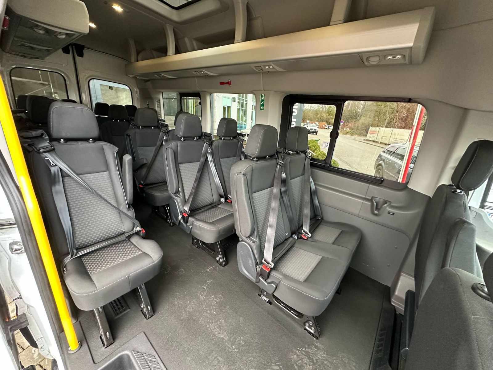 Fahrzeugabbildung Ford TRANSIT 460 BUS L4*17 Sitzer*ACC*KLIMA*