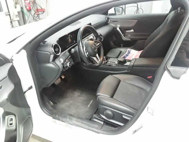 Fahrzeugabbildung Mercedes-Benz CLA 180 SB Style R-Kamera+SHZ+DAB+Carplay+18"