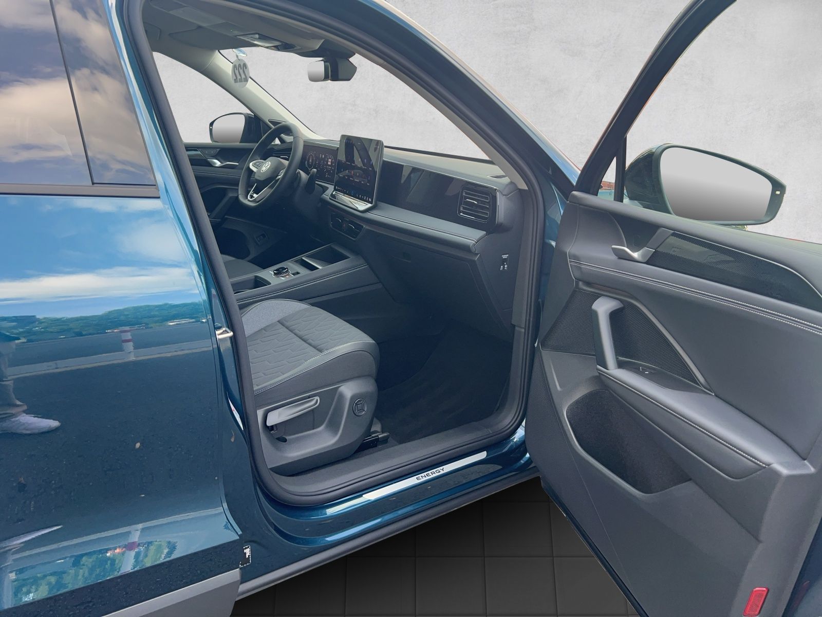 Tiguan Energy 1.5 eTSI DSG AHK*LED*Navi*ACC