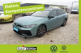 Volkswagen Passat R-Line eHybrid /Harman Kardon/ Matrix/Pan - Volkswagen Passat: Grün