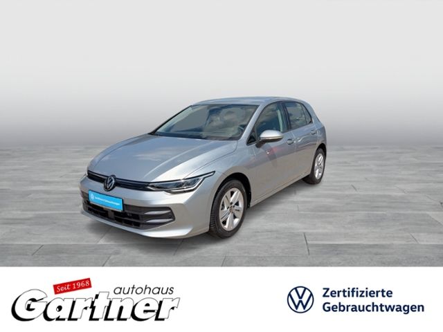 Volkswagen Golf — hlavná fotografia