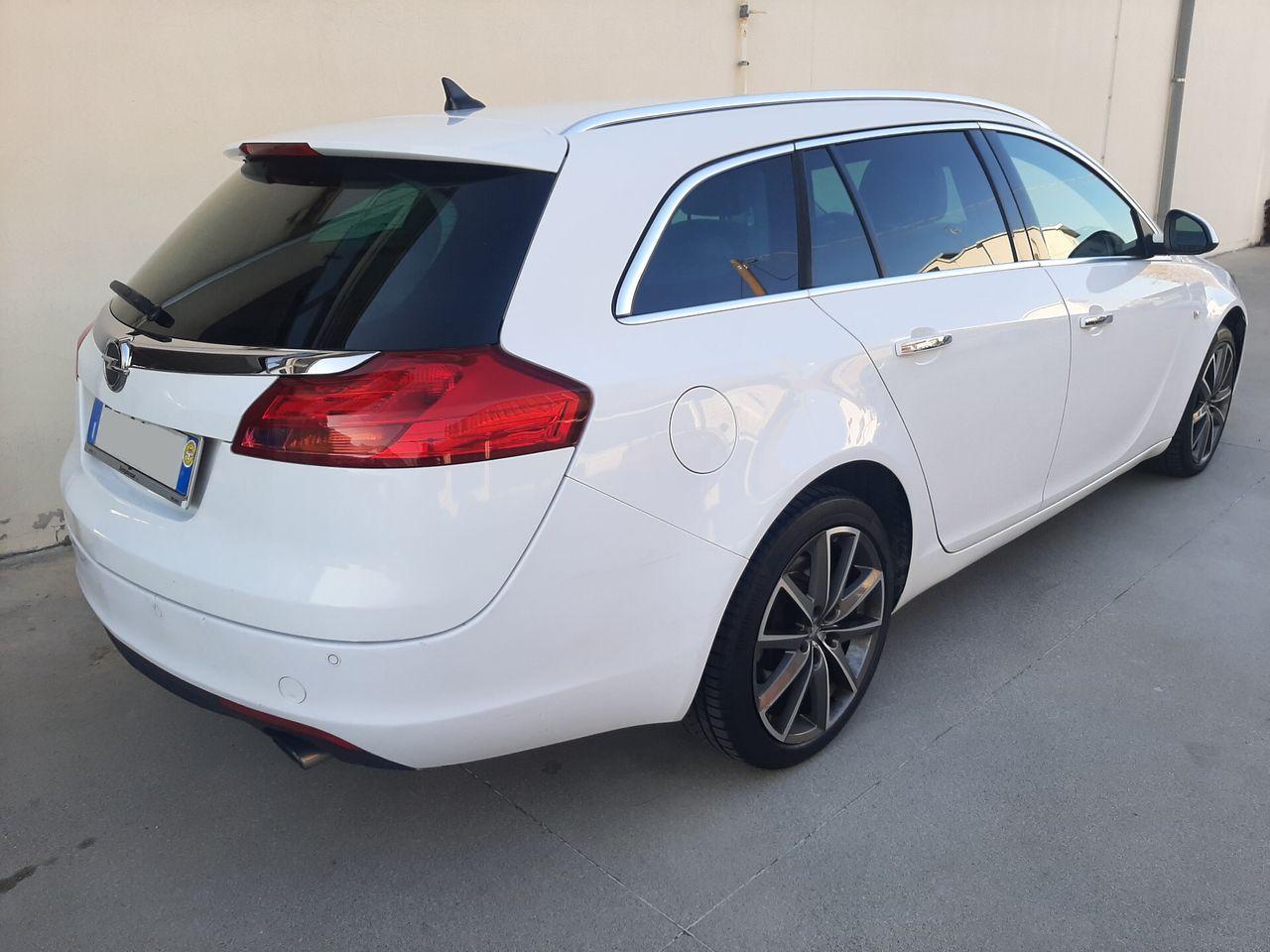 Opel Insignia 2010 — photo 6