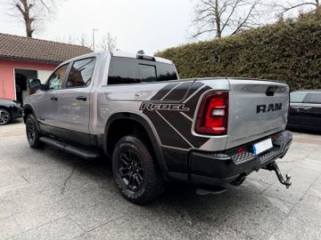 Dodge RAM - 12