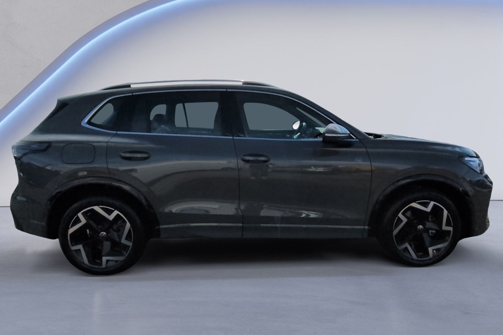 Tiguan R-Line 1.5 eTSI DSG AHK+RFK+