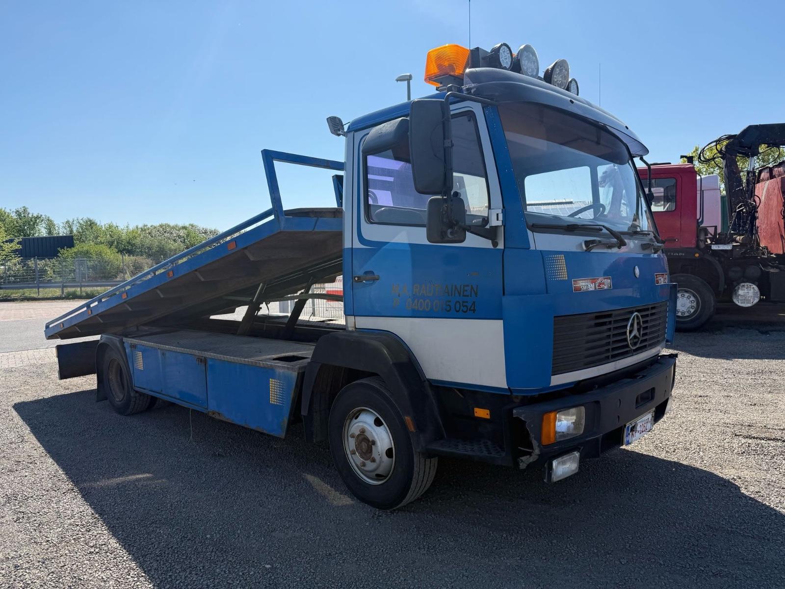 Mercedes-Benz 814 towing truck manual 6 cyl sliding platform
