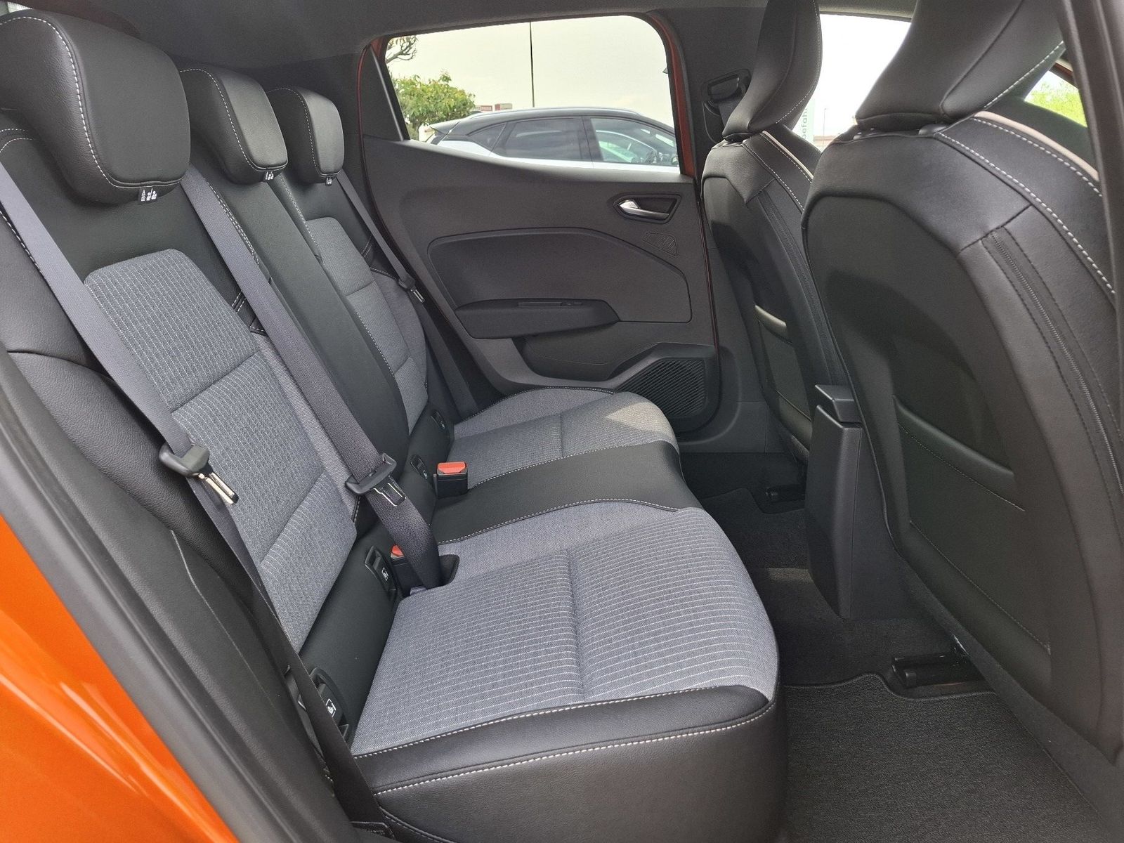Renault Clio - Bild 14