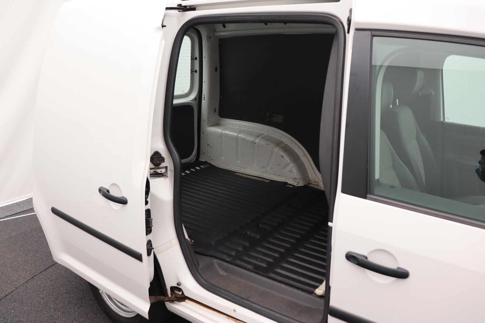 Fahrzeugabbildung Volkswagen Caddy 1.6 Kastenwagen