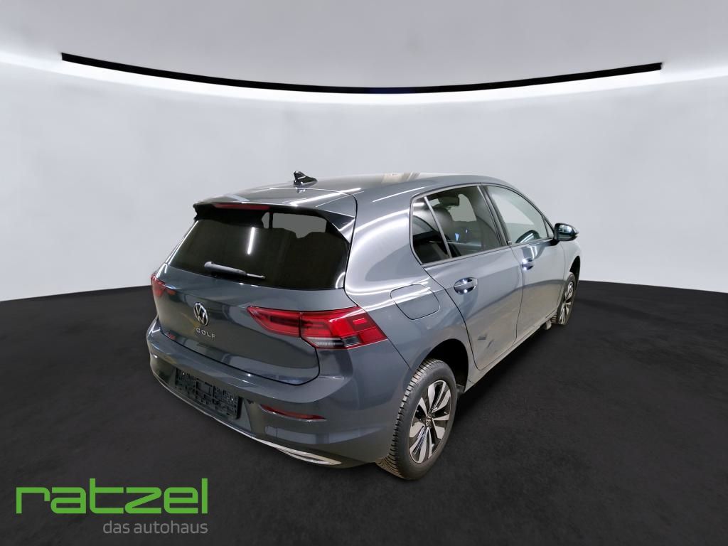 Fahrzeugabbildung Volkswagen Golf VIII Life 2.0 TDI DSG Navi AHK Kamera ACC L