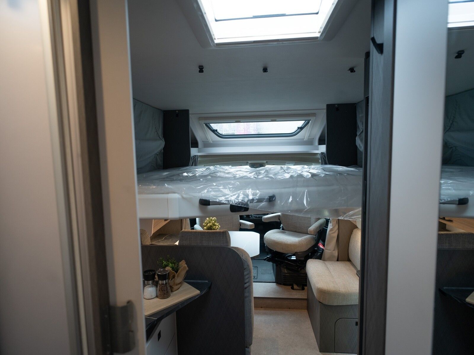 Fahrzeugabbildung Etrusco T-Modell Base 7.4 SB MJ26*Markise*Hubbett*Pakete