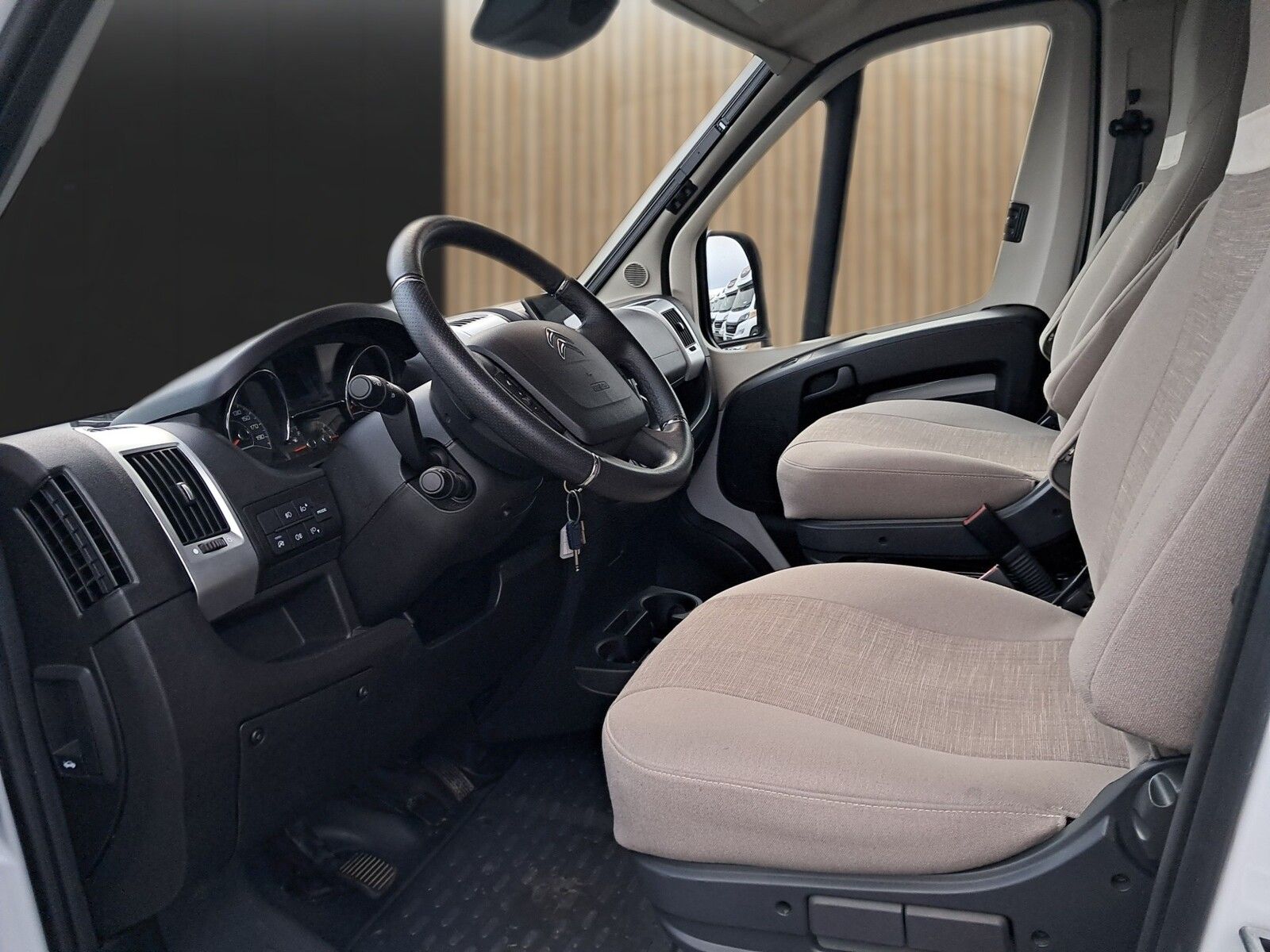 Fahrzeugabbildung Pössl 2Win Vario Citroen 165 PS Mark./AHK/Navi/Solar