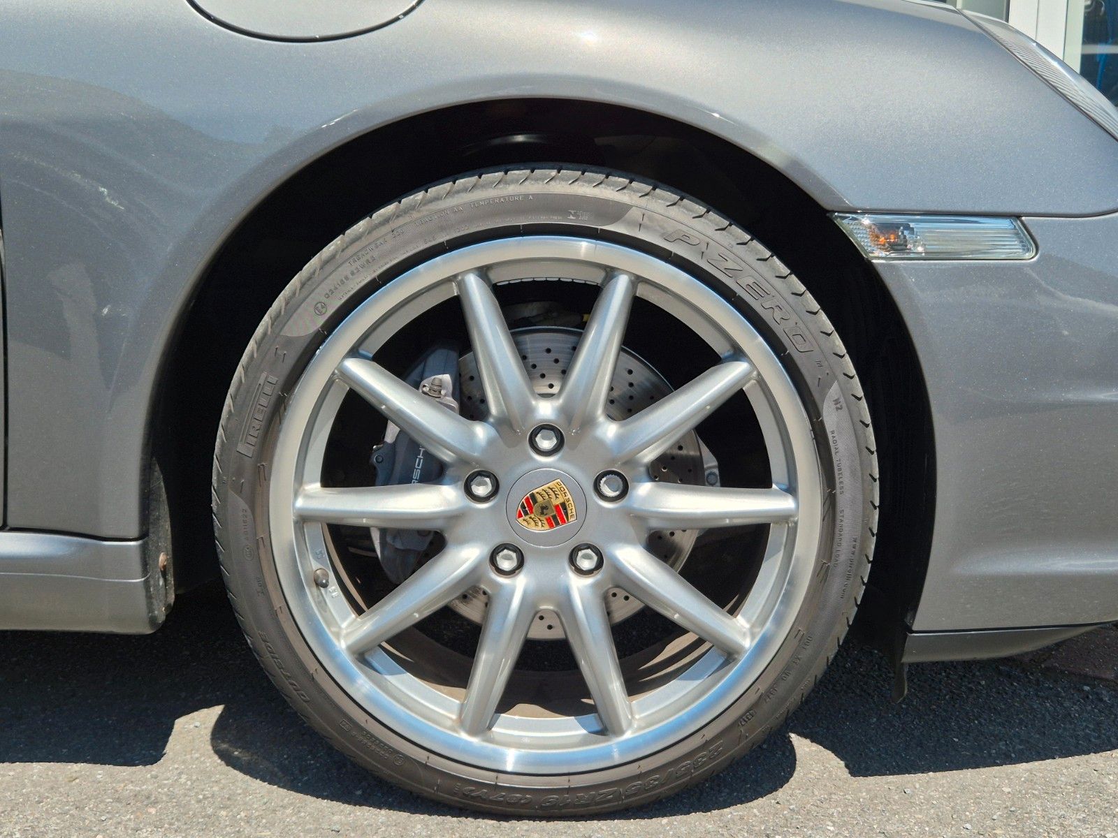 Fahrzeugabbildung Porsche 997 Carrera/Dt./Historie/Meteor Grau/Top