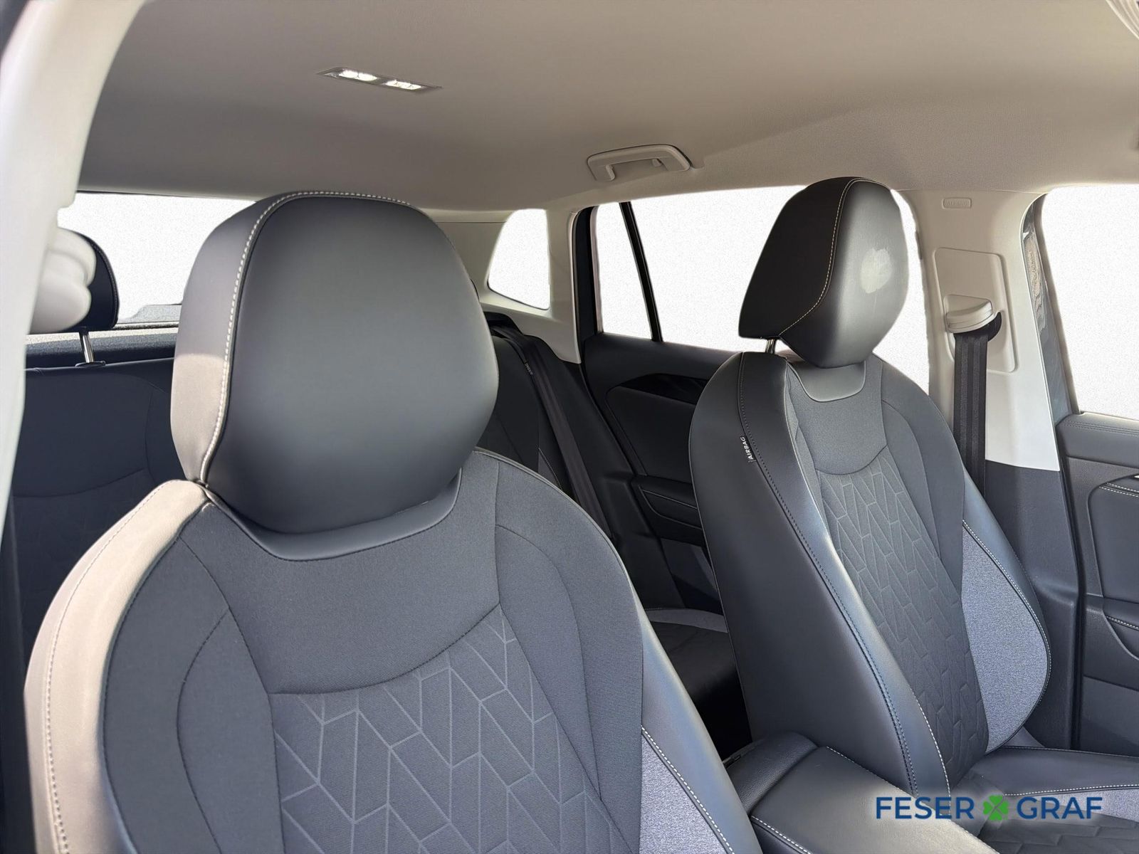 Volkswagen Tiguan - Bild 10