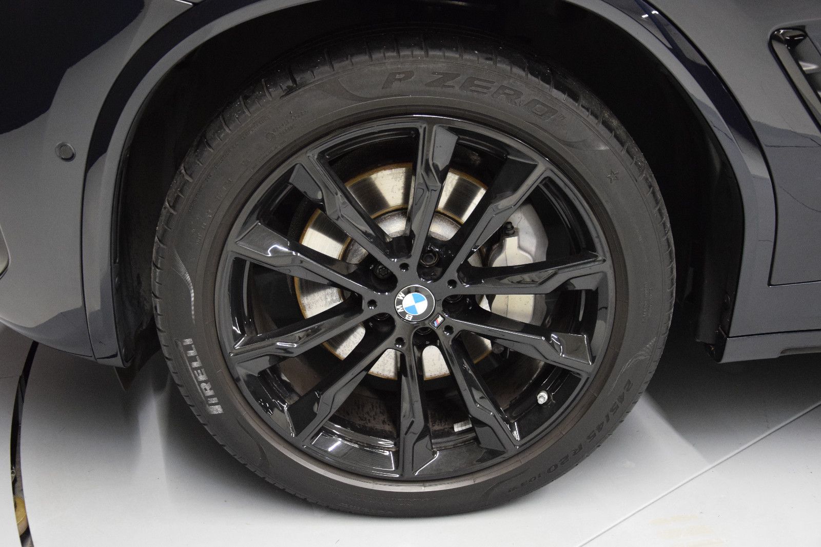 Fahrzeugabbildung BMW X4 xDrive 30 d M Sport Pano HuD Laser ACC AHK