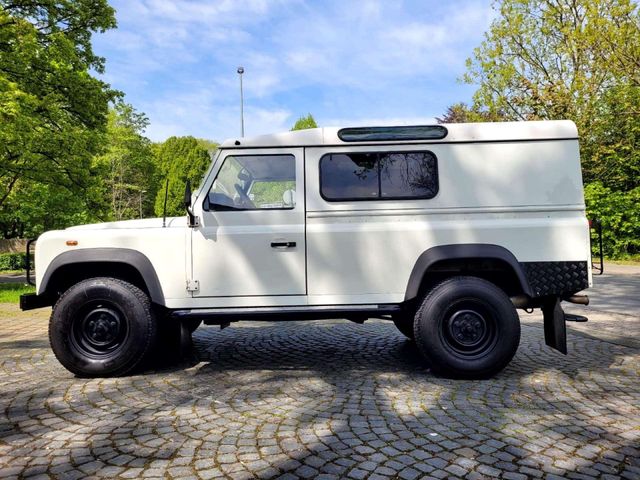 Land Rover Defender 110 Td5 Hardtop LKW Zulassung-Standheiz