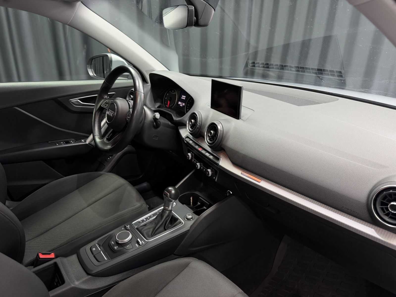 Fahrzeugabbildung Audi Q2 basis ultra|S-TRONIC|NAVI|PDC|LED LICHT|