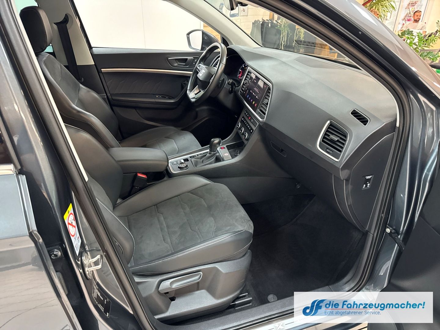 Fahrzeugabbildung SEAT Ateca Xperience 4Drive 2.0 TDI EU6d Navi LED Spe