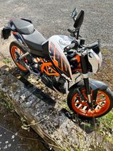 KTM Duke 390 - KTM 390 DUKE