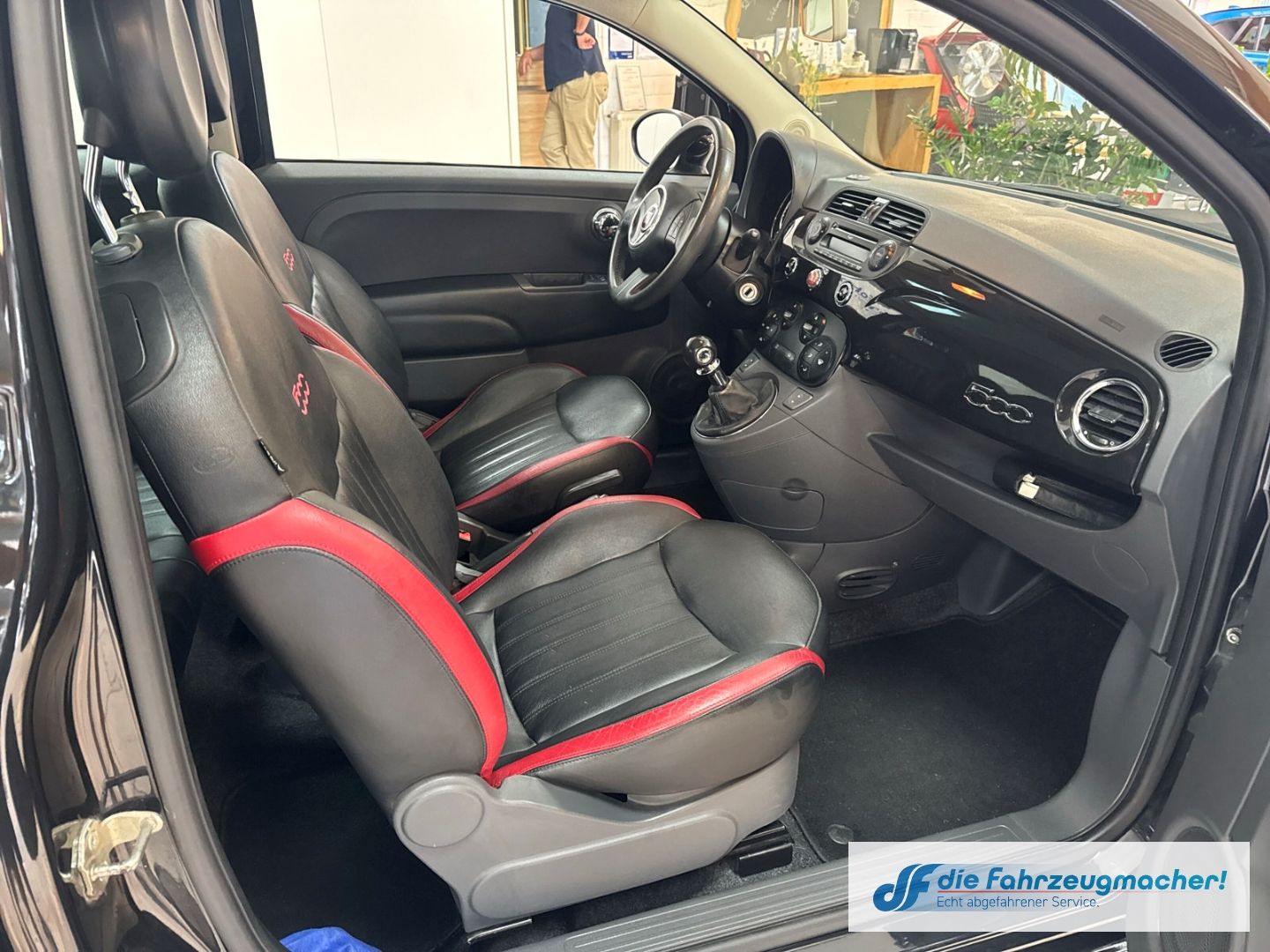 Fahrzeugabbildung Fiat 500 Cult 1.2 8V Leder Klimaautom Tel.-Vorb. PDC