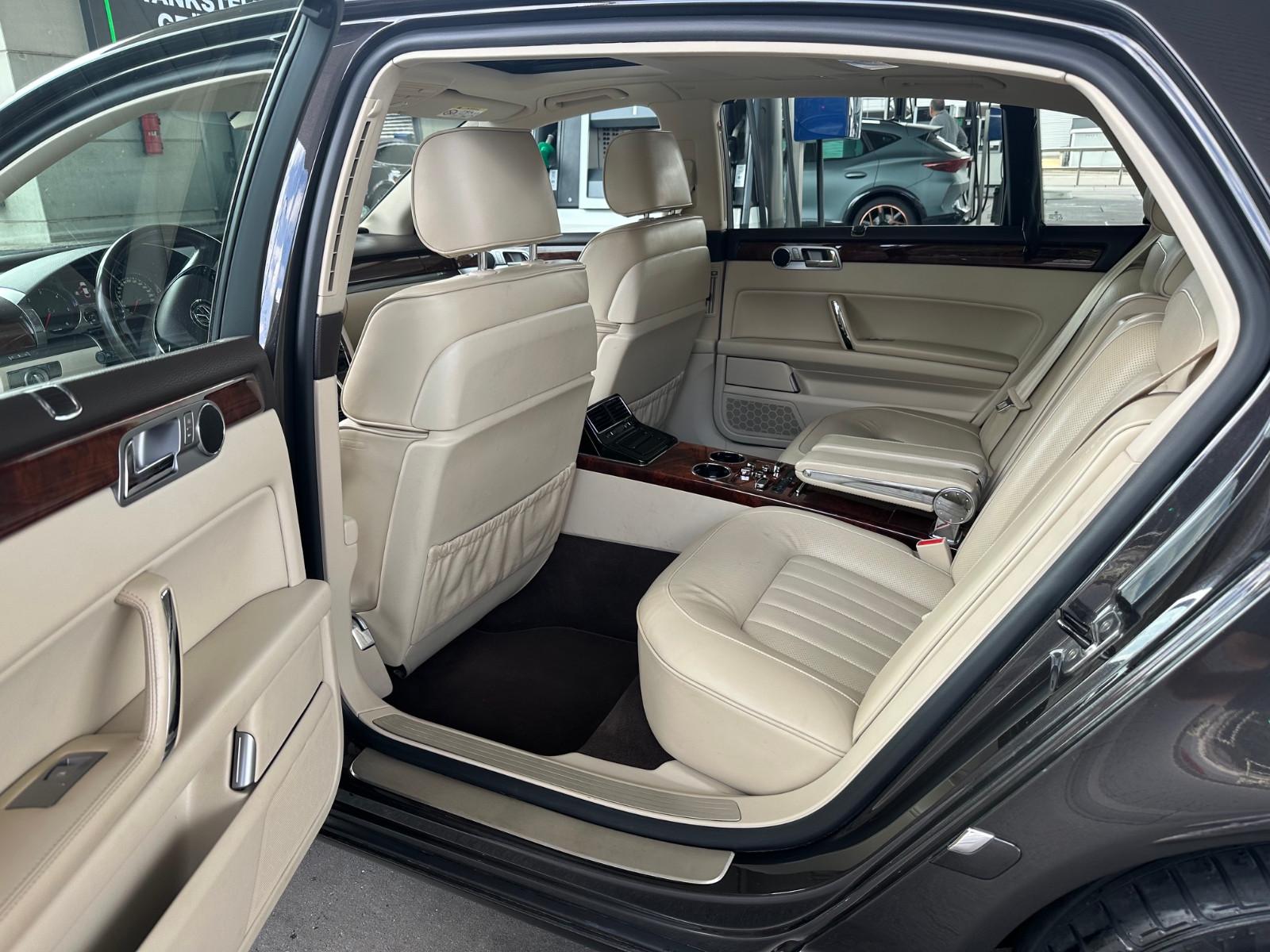 Volkswagen Phaeton 3.0 V6 TDI lang 4MOT. Tiptronic 4-Si...