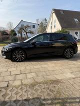Volkswagen VW Golf 8 1.5 eTSI DSG | Panorama | Matrix | HUD - Volkswagen Golf: 1.8