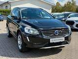 Volvo XC 60 Momentum 2WD 140.0kW 8-Gang Automatik - Volvo: 140