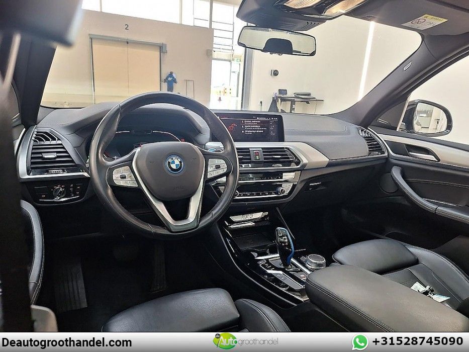 BMW iX3 High Executive 80 kWh imagem 3