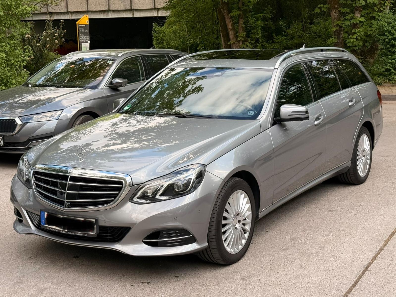 Mercedes-Benz E 300 BlueTEC HYBRID T ELEGANCE